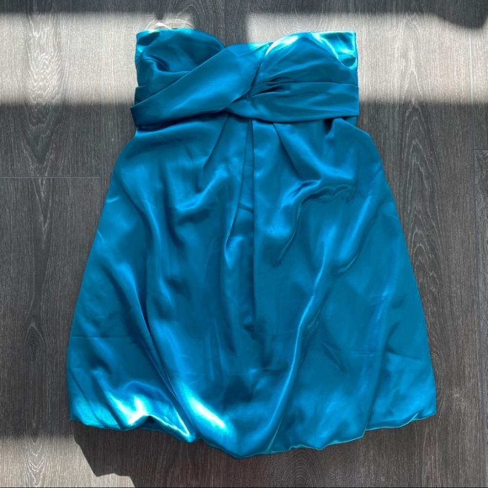 Lake Bell Blue Dress
